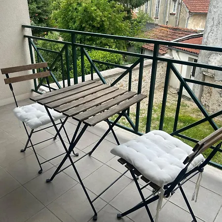 Cosy Equipe Apartment